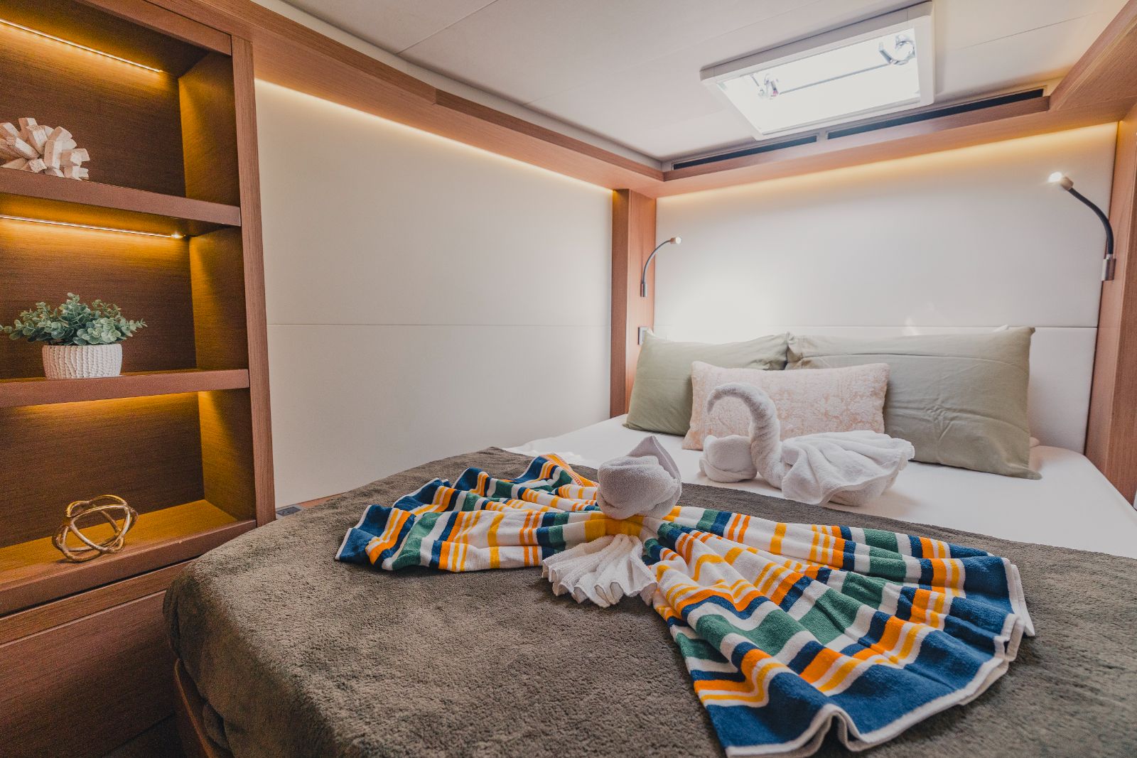 Guest cabin