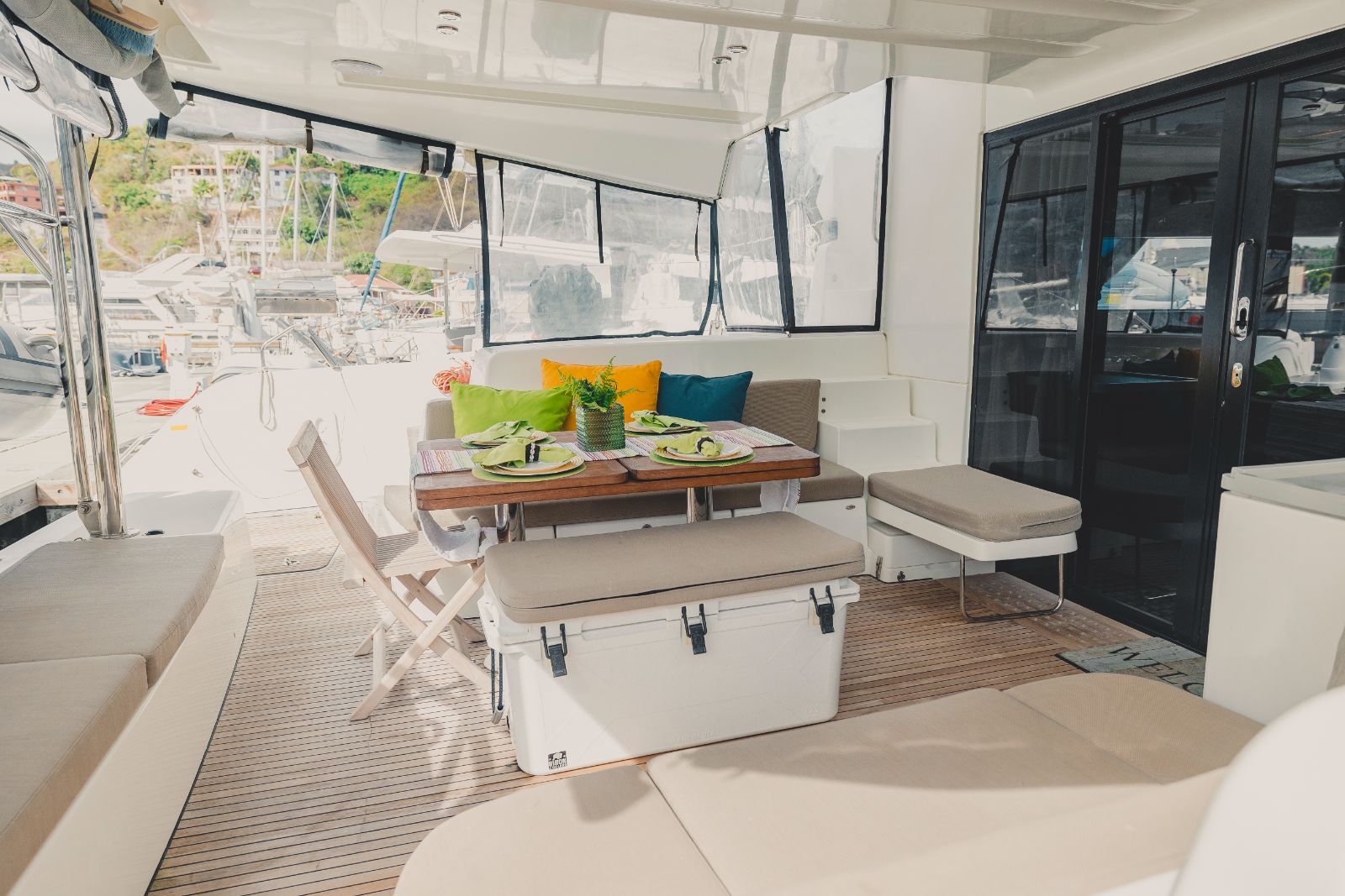 Adventure aft cockpit dining